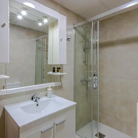 Apartment 1st Line With Wonderful Sea Views *
