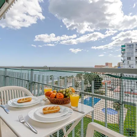 1st Line With Wonderful Sea Views *